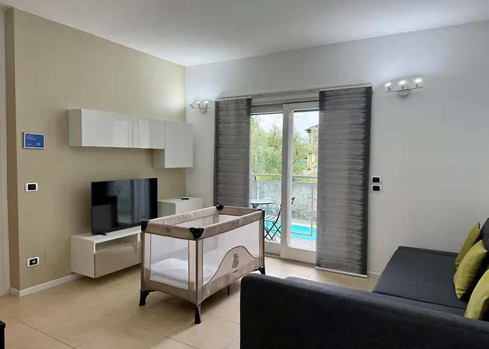 Alexandra's Superior * Domaso